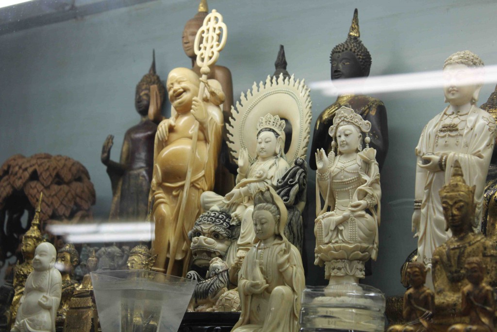 Ivory carvings in Bangkok (T. Matson)